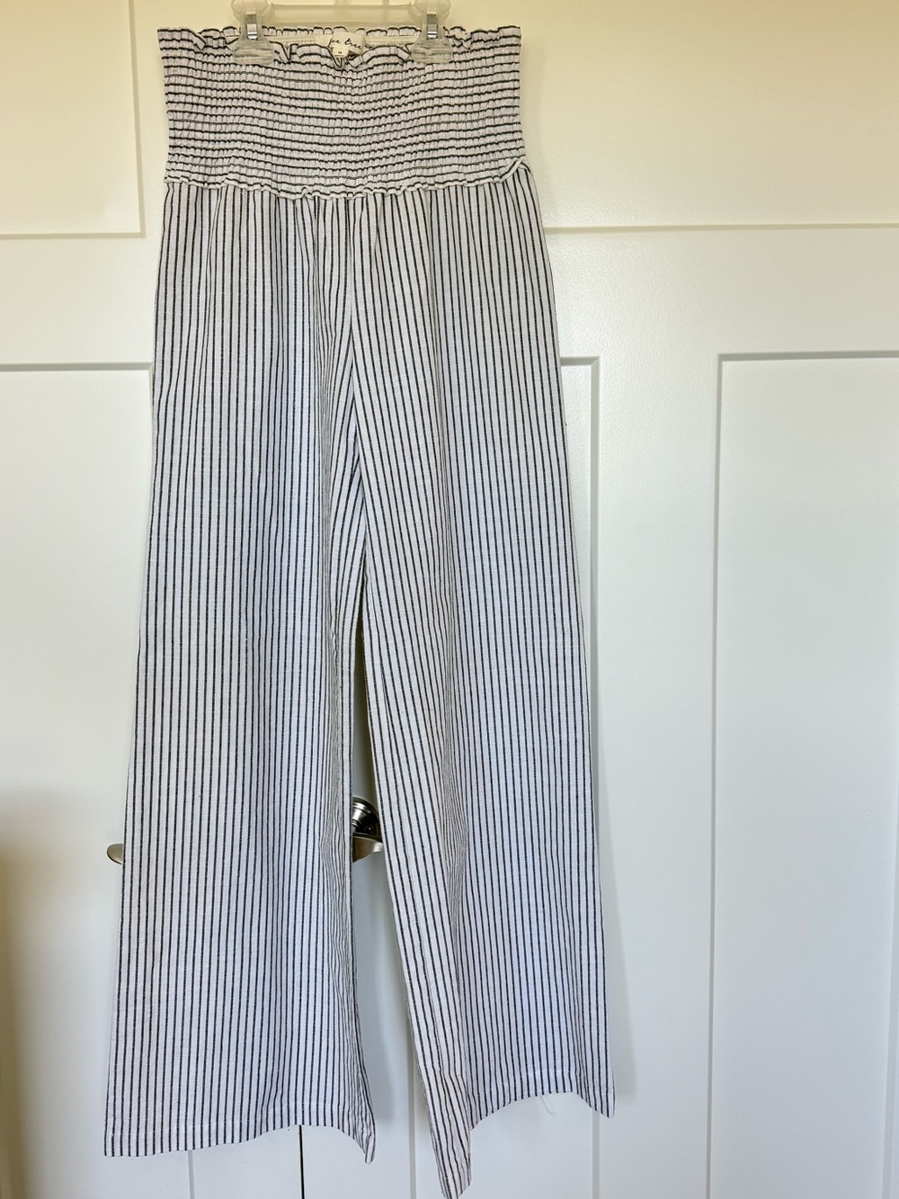 Love Tree Wide-Leg stretch waist cotton blend pant  - White & Black